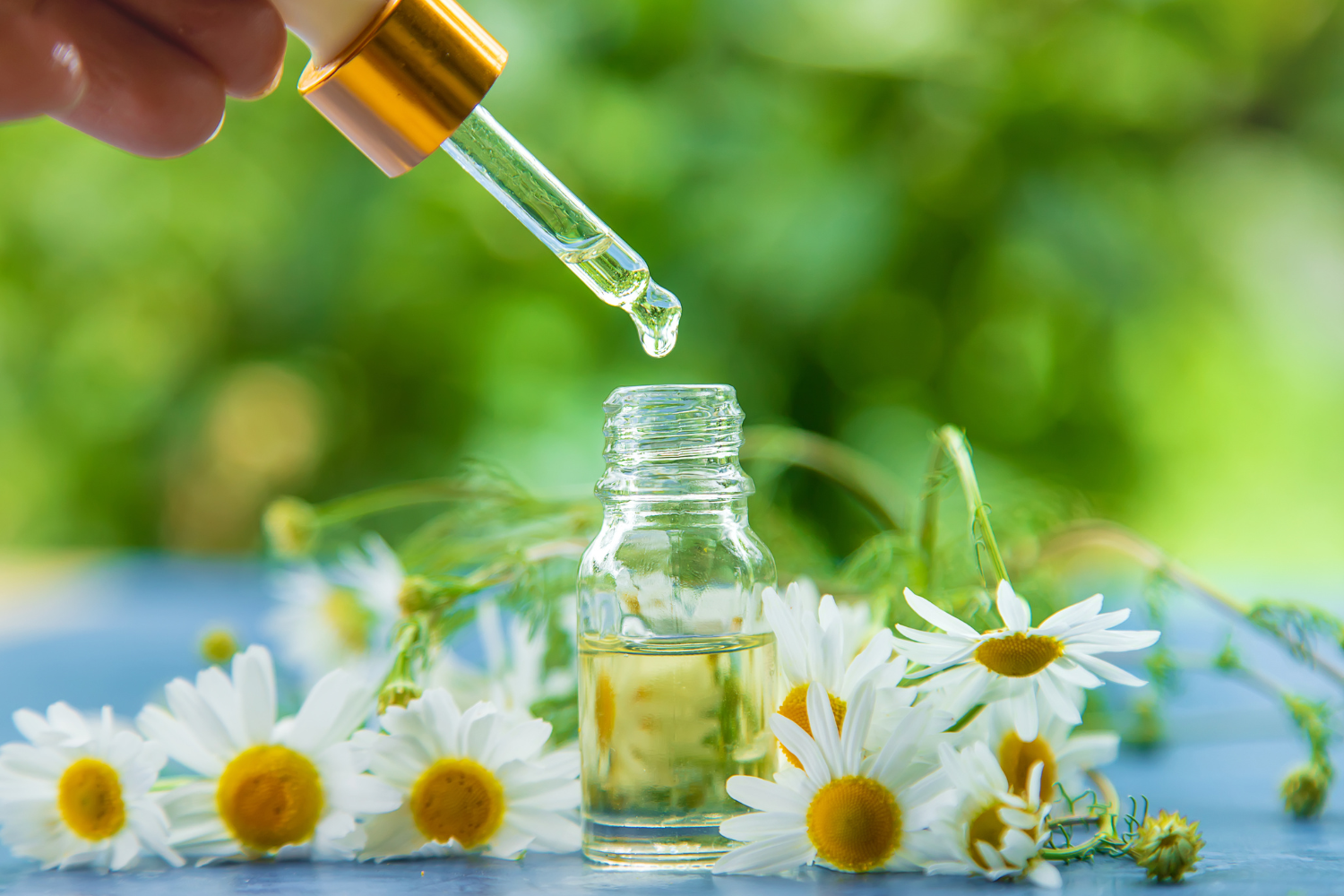 רוקחות טבעית בהתאמה אישית. מדויק, נקי, בשבילך.